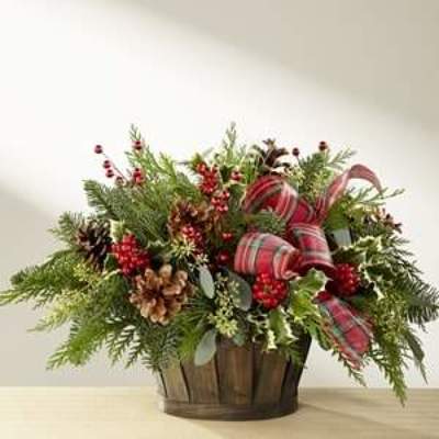 Holiday Home Comings Christmas Basket from Anthony's Florist in Laurel, MS